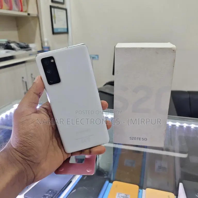 Samsung Galaxy S20 FE 5G 8/256GB Offer (Used)