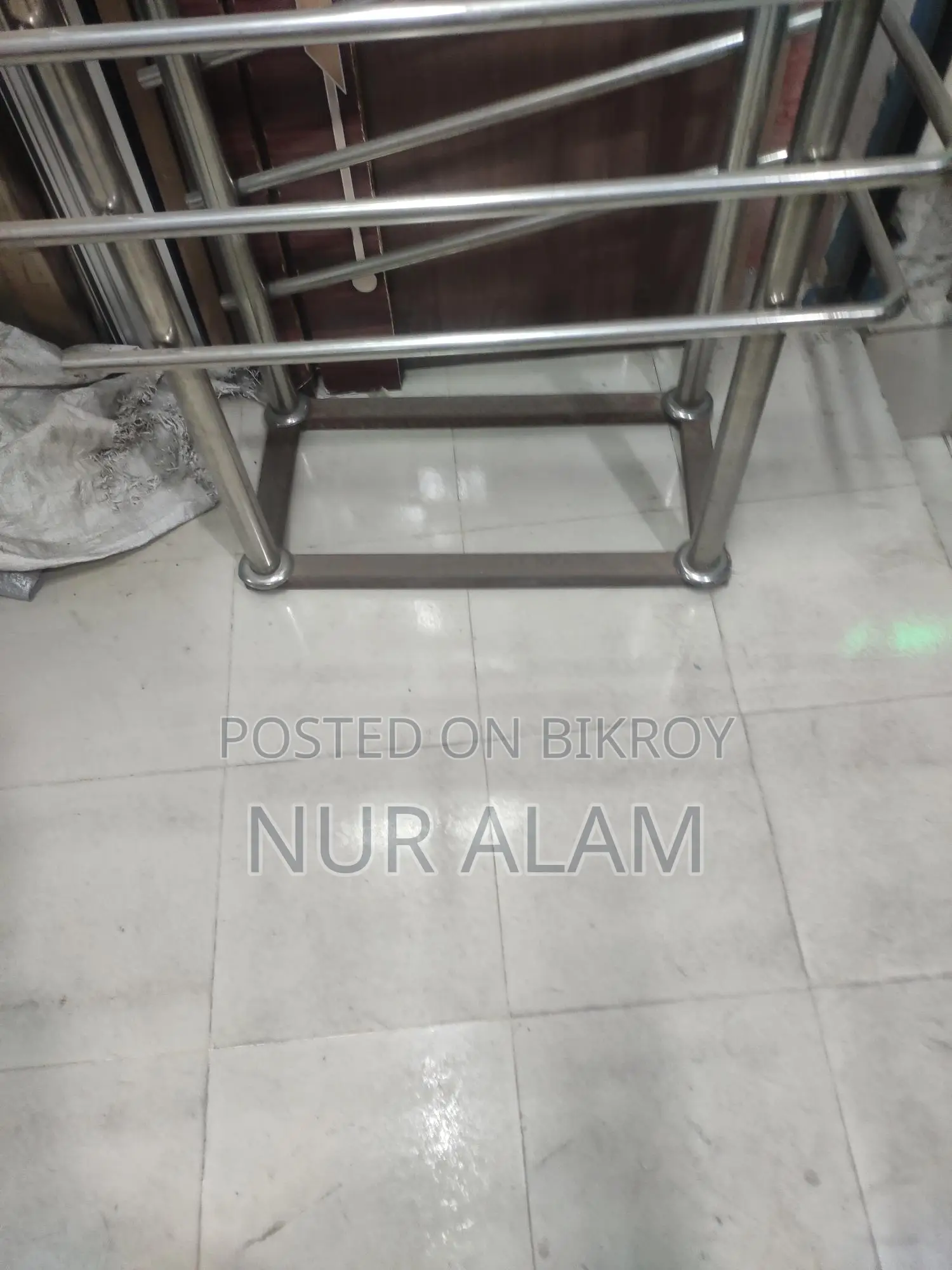 One-room flat for rent.