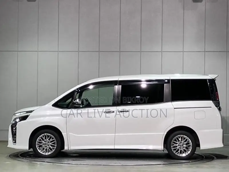 Toyota Voxy Hybrid ZS-KERAMIKE 2 2021