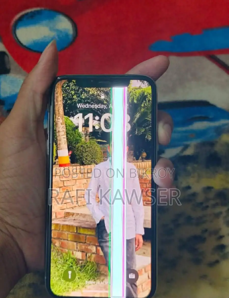 Apple iPhone X (Used)
