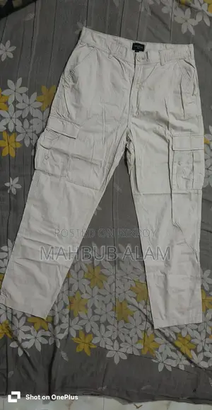 Salagia Cargo Pants White Color.
