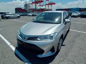 Toyota Axio Hybrid EX Silver 2020
