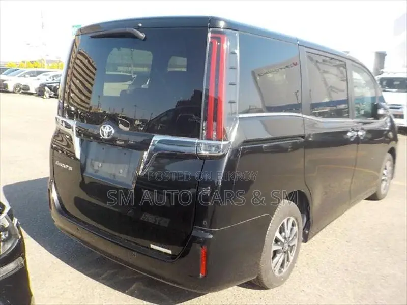 Toyota Esquire Non Hybrid Gi Black 2021