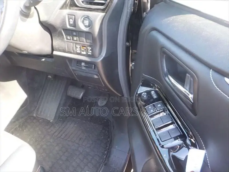 Toyota Esquire Non Hybrid Gi Black 2021