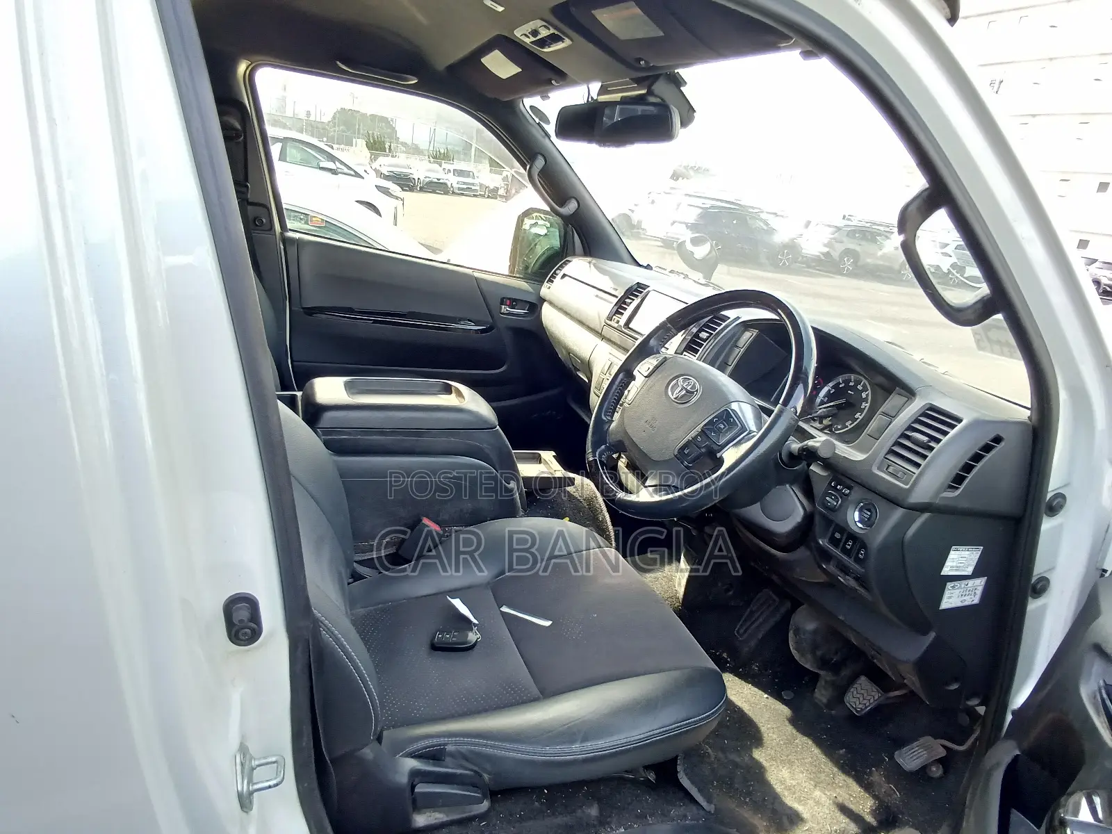 Toyota Hiace SUPER GL DARK PRIME 2021
