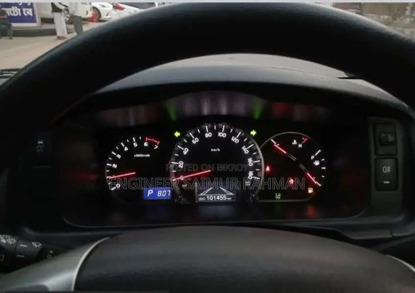 Toyota Hiace Genuine Dual AC 2020
