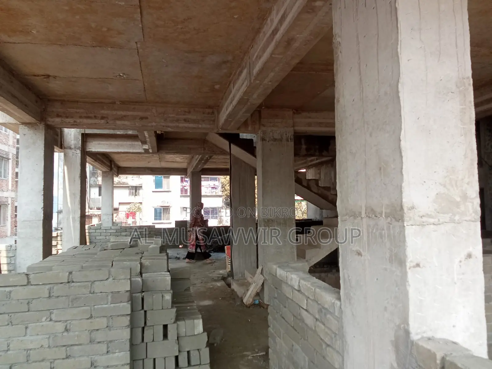 South-facing "Al Musawwir Himchaya" is being built next to a 20-foot road