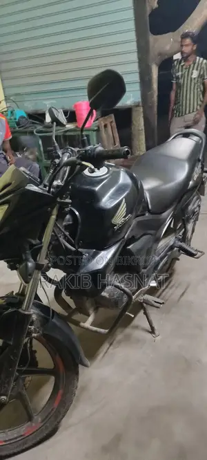 Honda CB 2017 Black