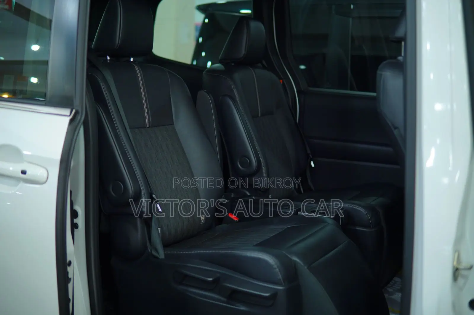 Toyota Noah S-Z FULL LOADED 2023