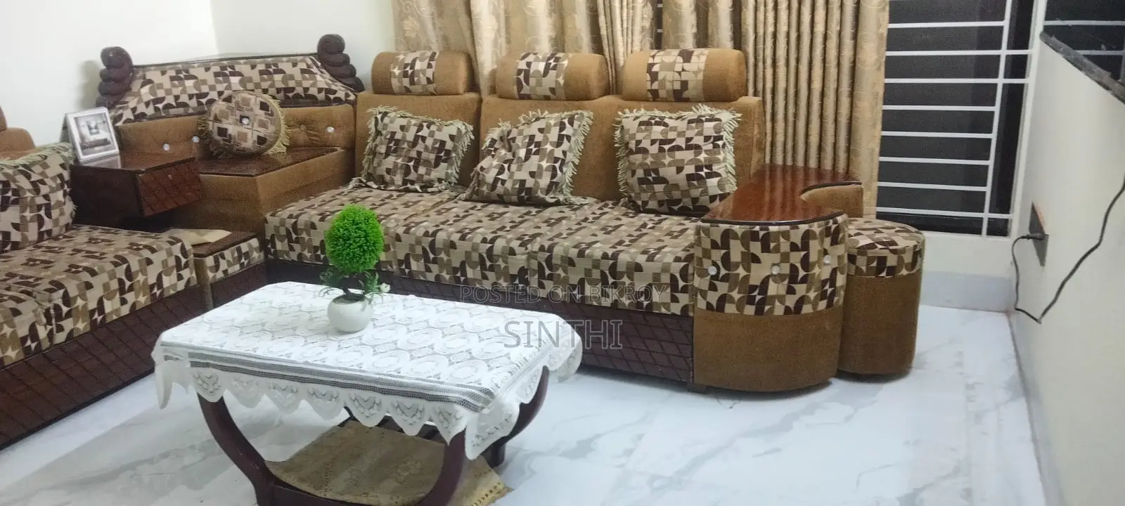 ৫সিটের সোফা সাথে সেন্টার টেবিল