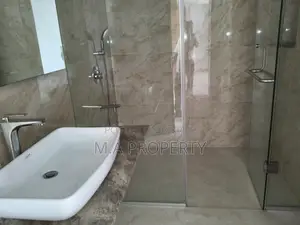 WELL DECORATED 4BED FURNISHED FLAT RENT IN GULSHAN 2