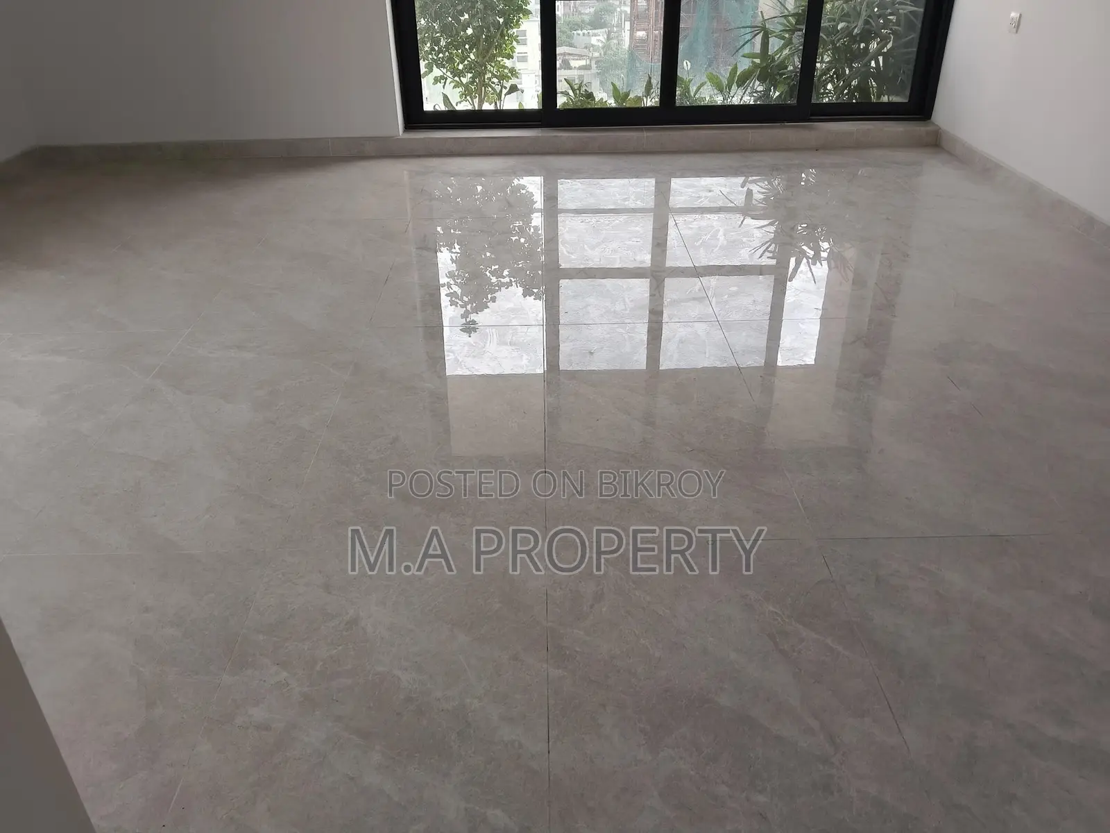 WELL DECORATED 4BED FURNISHED FLAT RENT IN GULSHAN 2