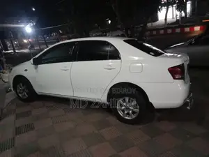 টয়োটা এক্সিও ২০০৯ সাদা
