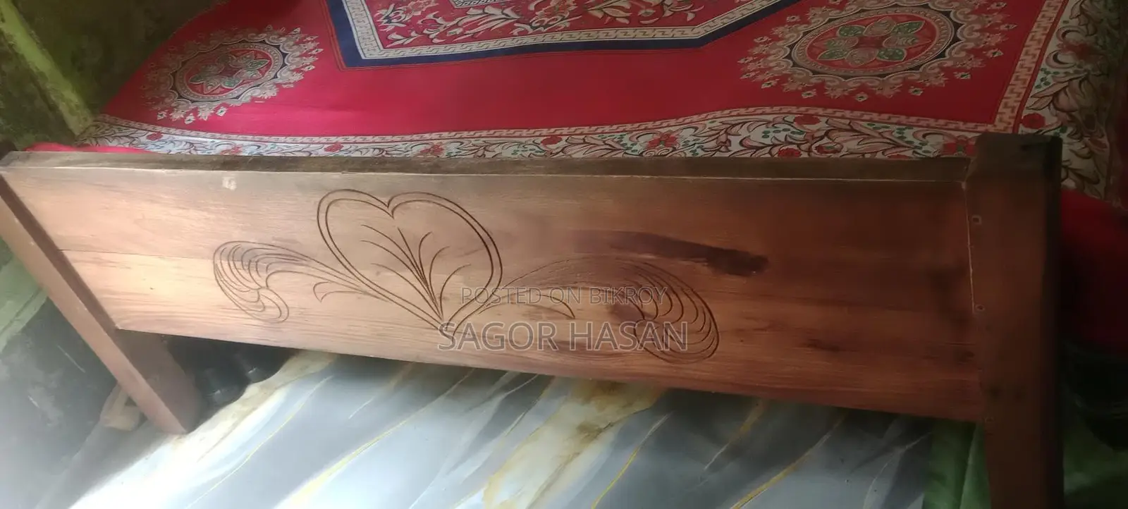 কাঠের খাট