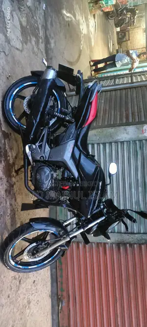 Hero Hunk 150R 2016