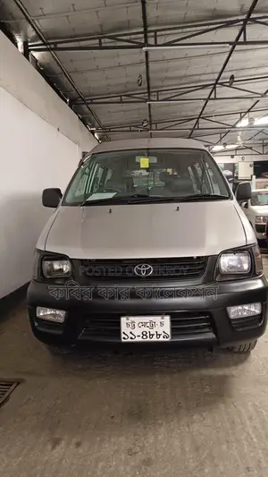 Toyota Noah kr42 2005