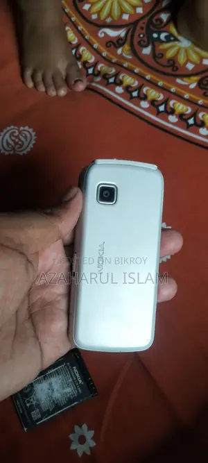 Nokia 5230 (Used)