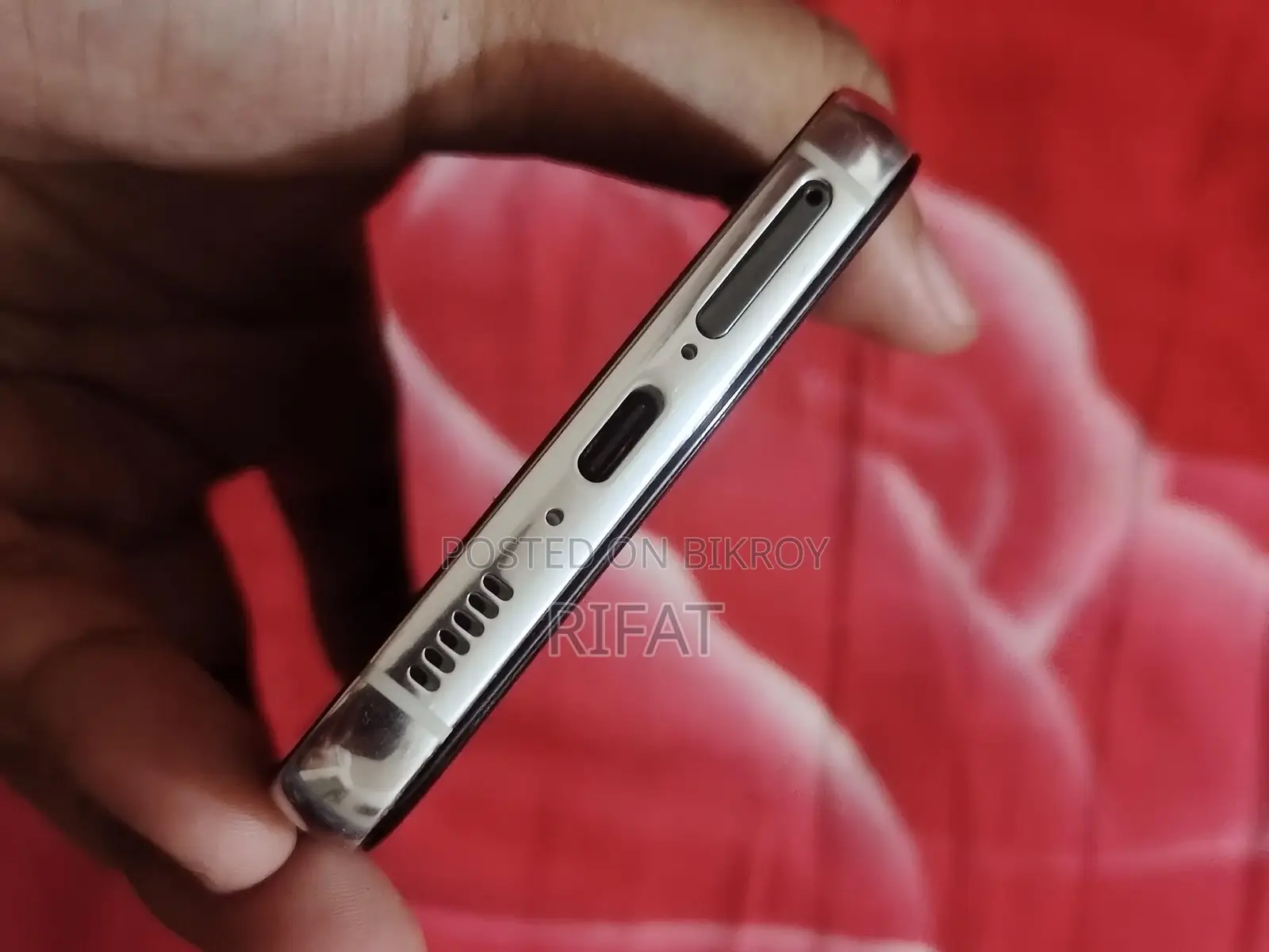 Samsung Galaxy S23 (Used)