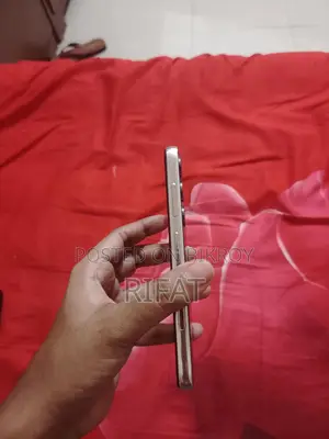 Samsung Galaxy S23 (Used)