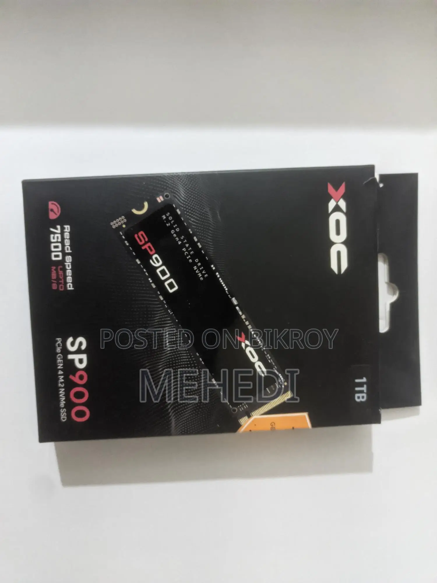 M.2 1 TB / 512 GB SSD