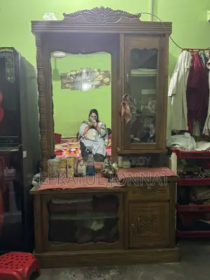 Dressing table