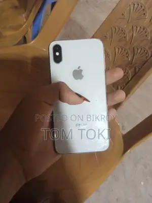 Apple iPhone X (Used)