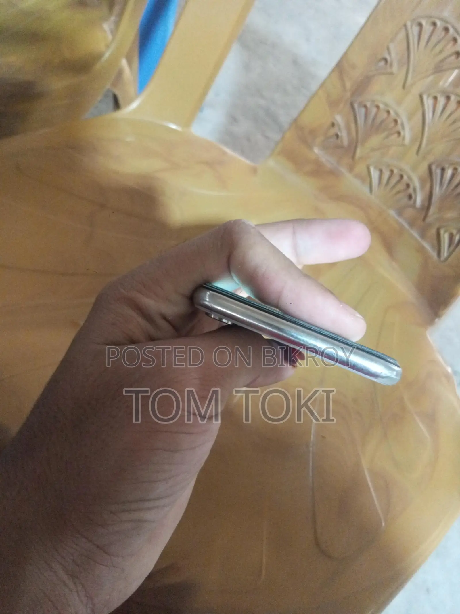 Apple iPhone X (Used)