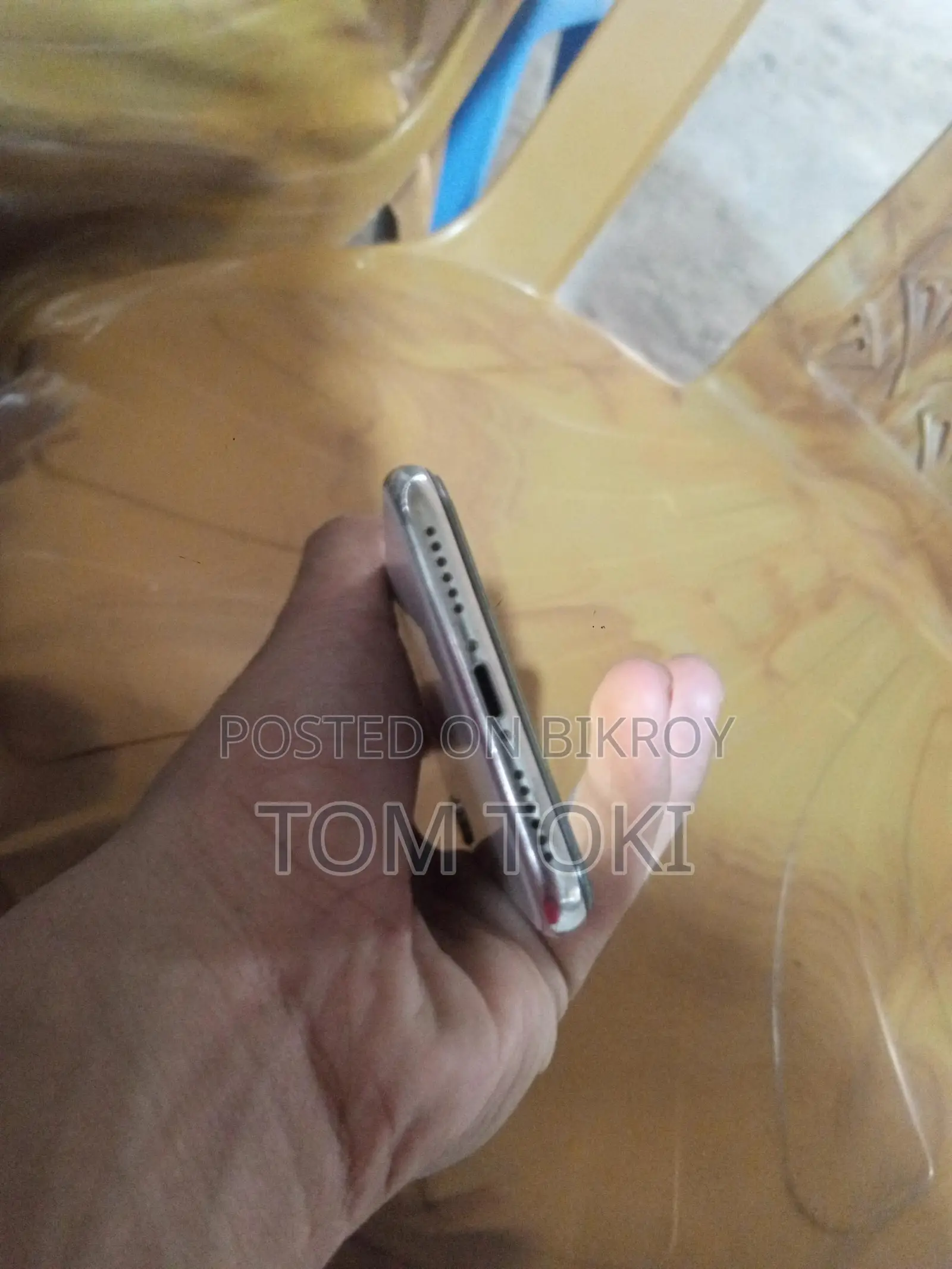 Apple iPhone X (Used)