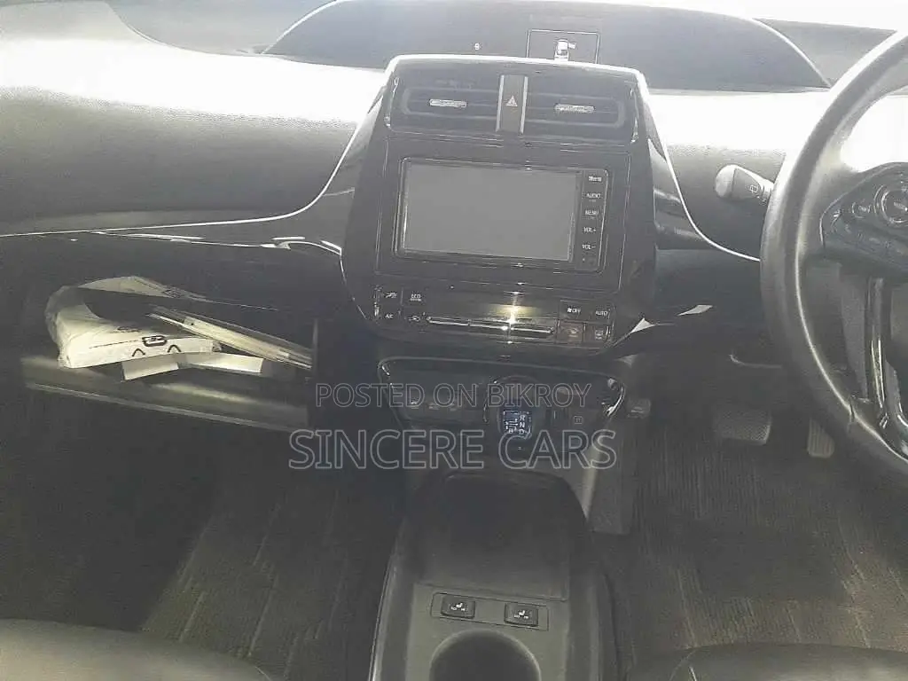 Toyota Prius S TOURING SELECTION 2019