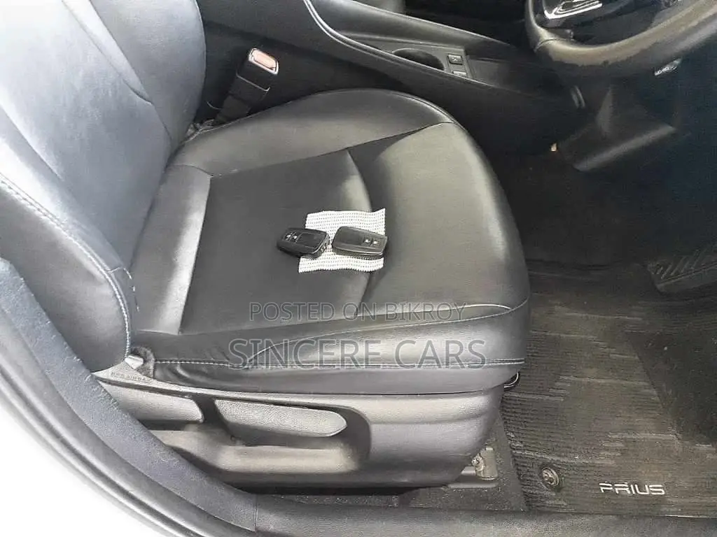 Toyota Prius S TOURING SELECTION 2019