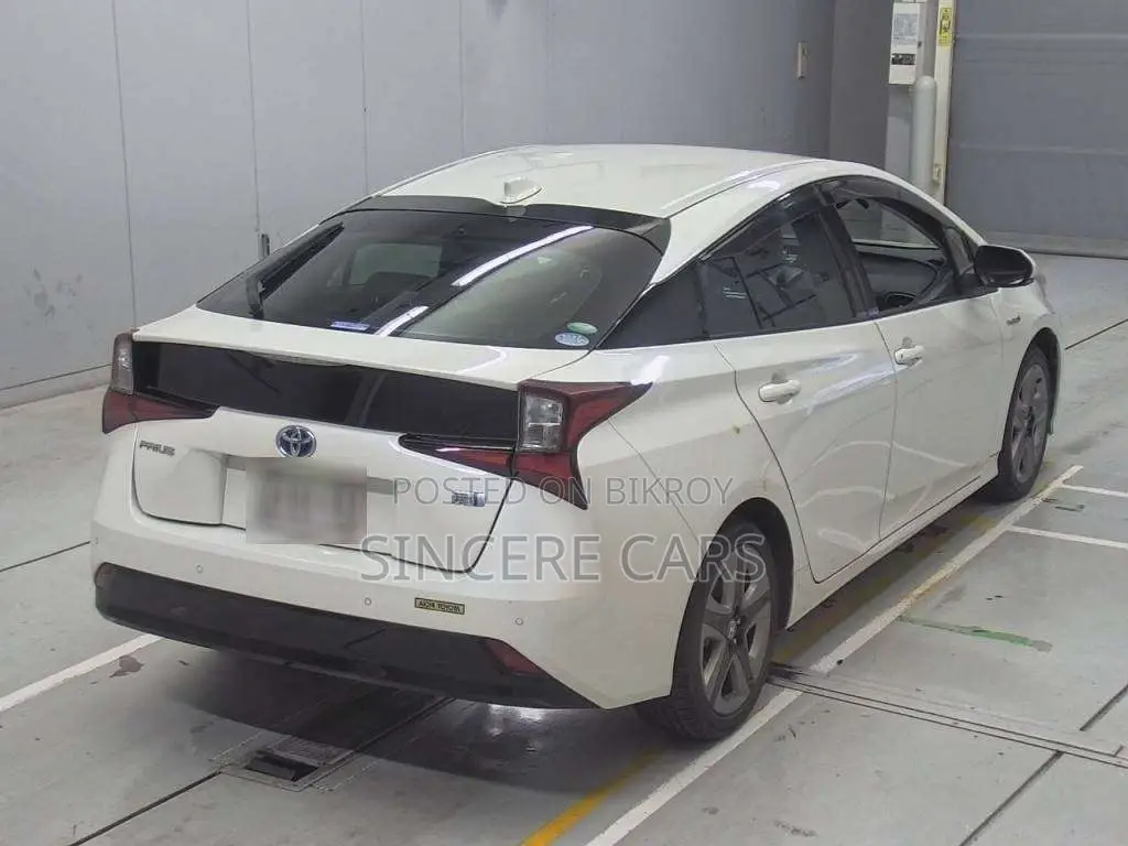 Toyota Prius S TOURING SELECTION 2019