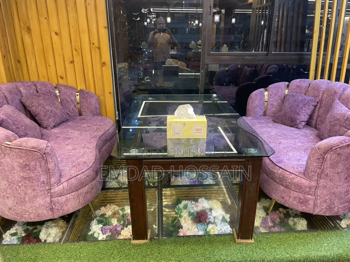 Sofa and table for restaurant/home