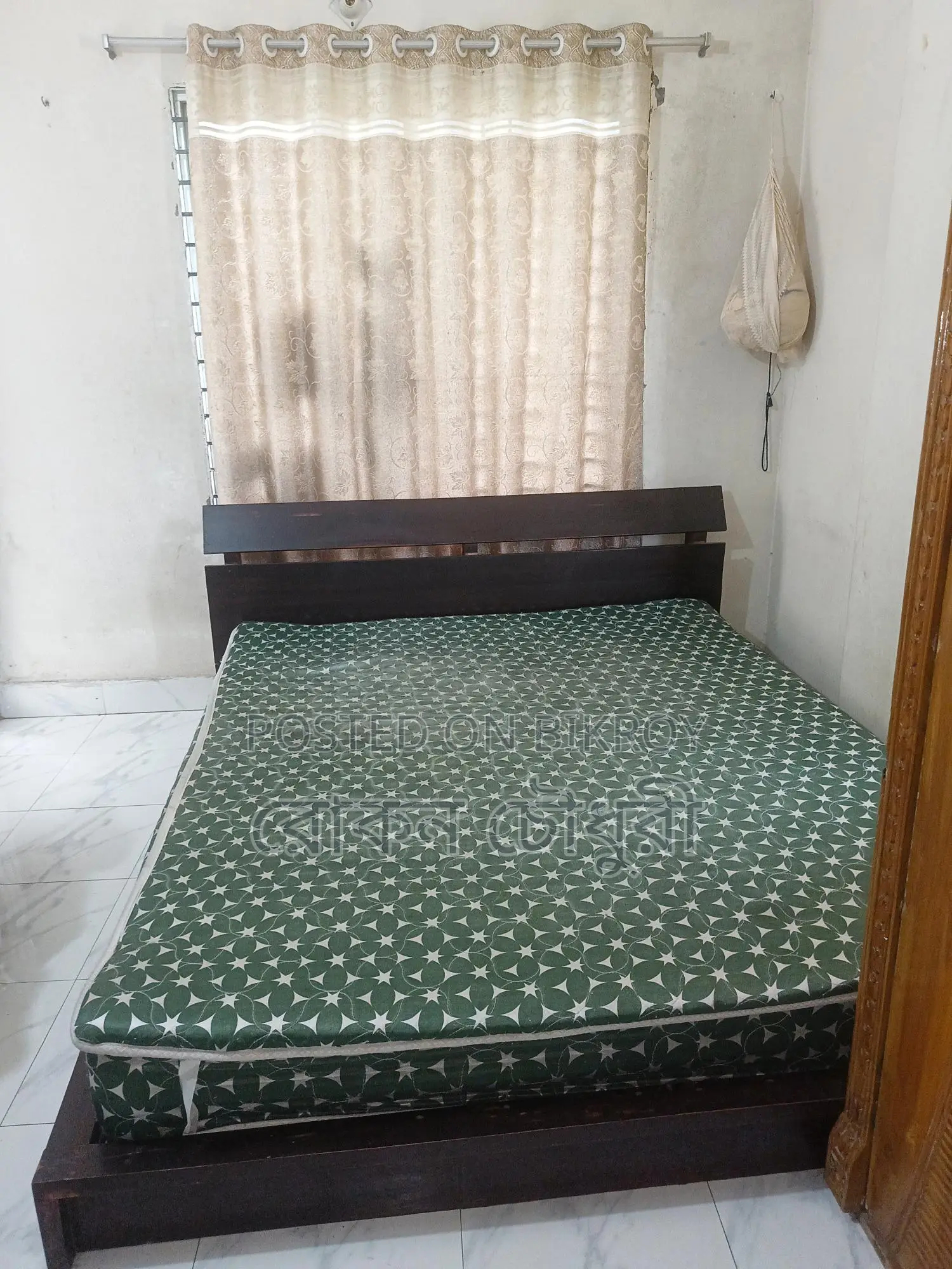 Bed, Mattress + Topper (7/6 feet)