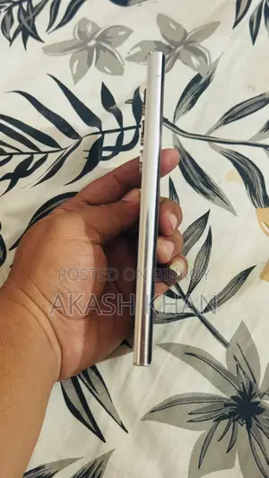 Samsung Galaxy S23 Ultra . (Used)