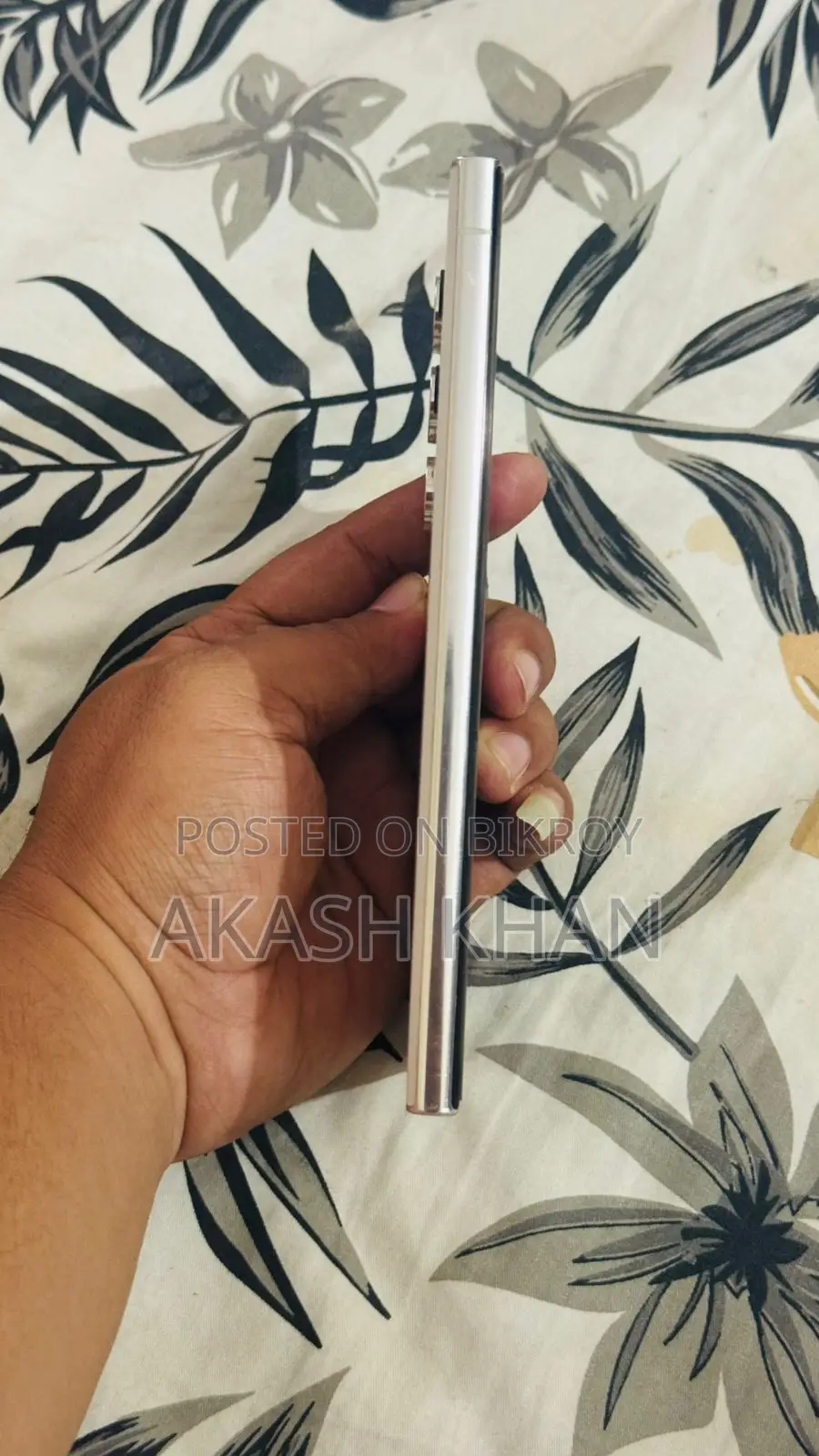 Samsung Galaxy S23 Ultra . (Used)