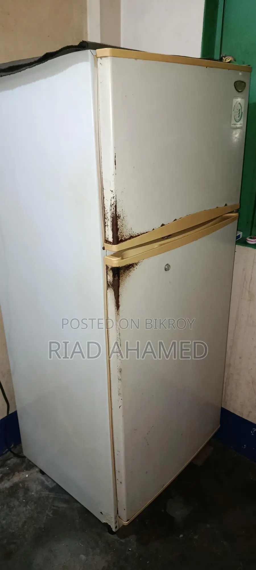 Selling Fridge as I am Sending it to my Family Home