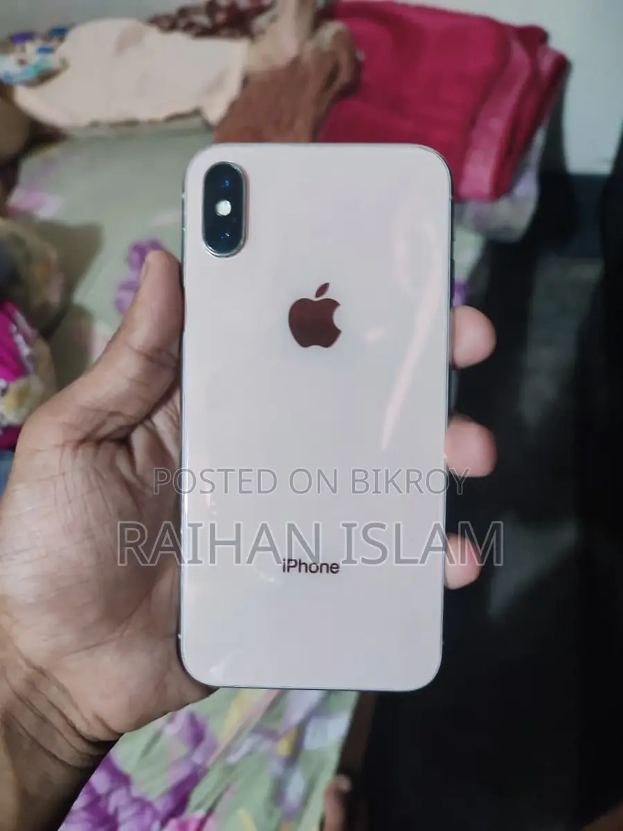 Apple iPhone X . (Used)