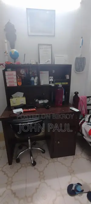 রোড সিরিস কাঠের পড়ার টেবিল