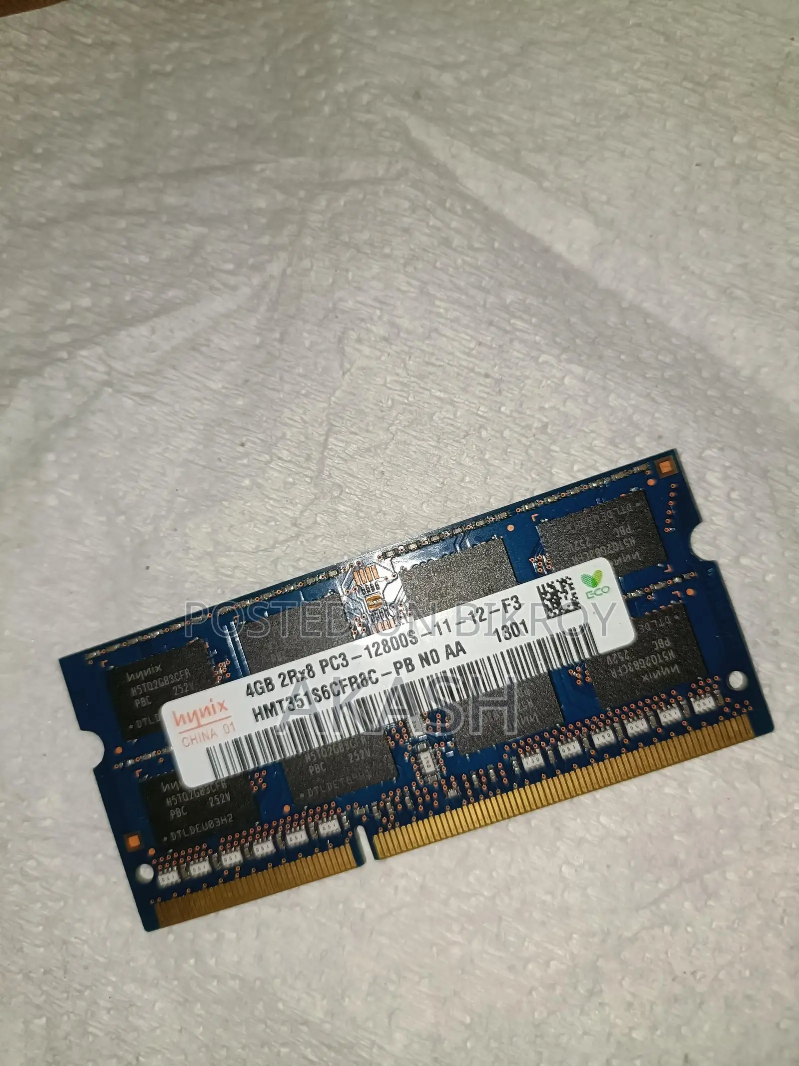 4 GB RAM