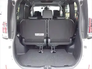 Toyota Esquire GI PREMIUM PACKAGE 2020