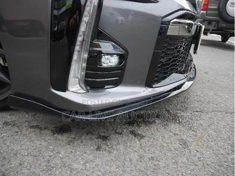 Toyota Prius Hybrid S GR plugin 2021