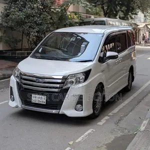 Toyota Noah WXB-HYBRID 2016