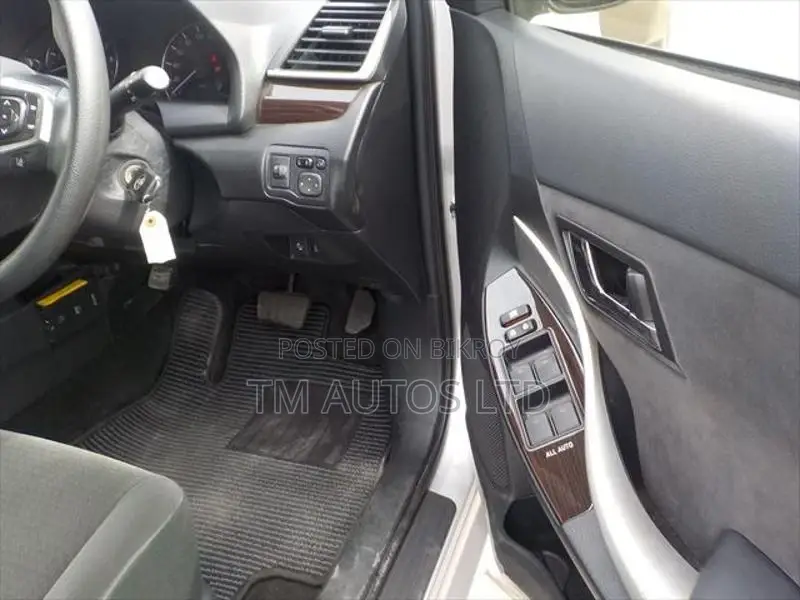 Toyota Premio F PKG 4.0 SILVER 2020