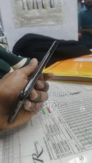 Apple iPhone 11 Pro Max . (Used)