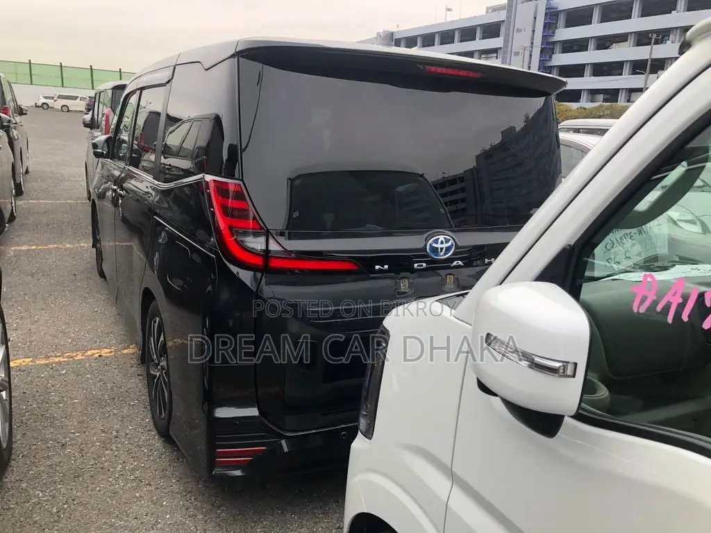 Toyota Noah S-Z PKG FULL LOAD 2023