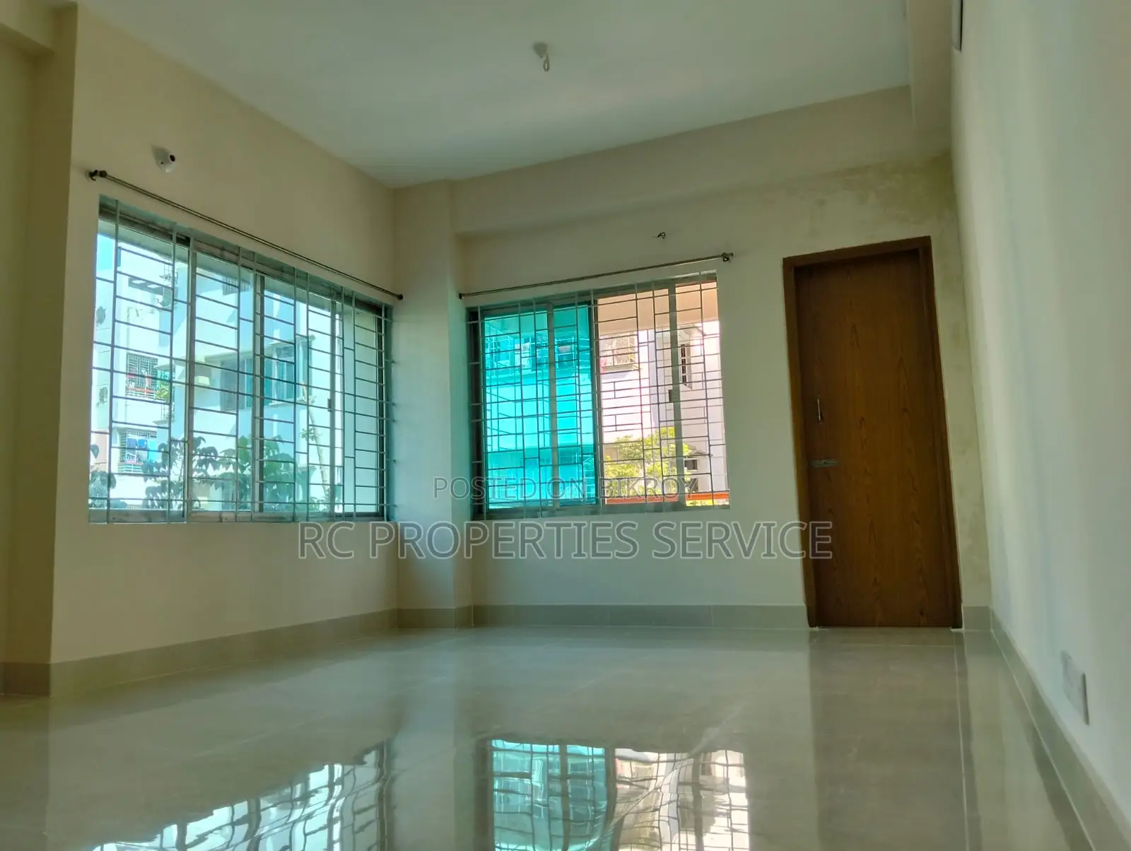 20bdrm House in Uttara for Sale