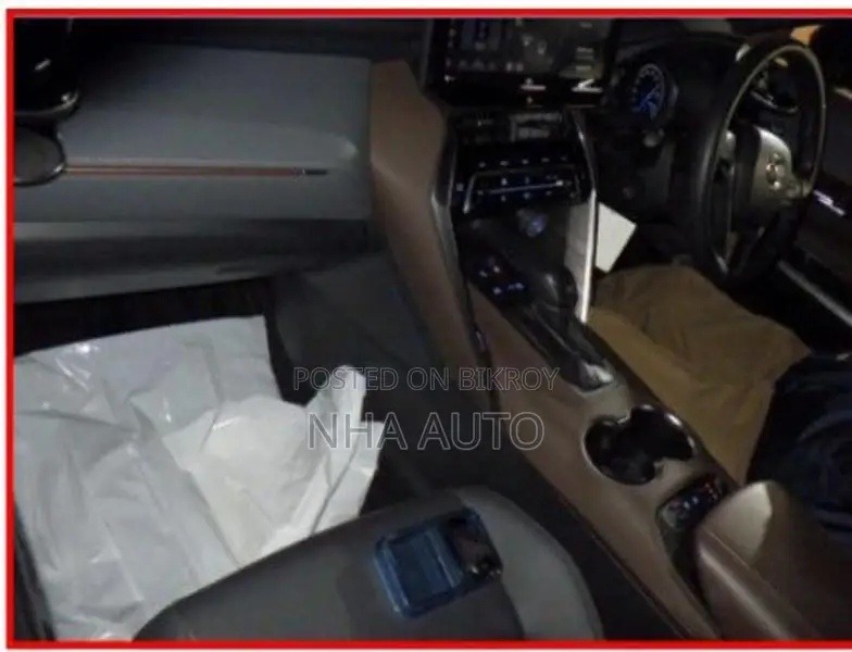 Toyota Harrier Z leather FULL LOADE 2021