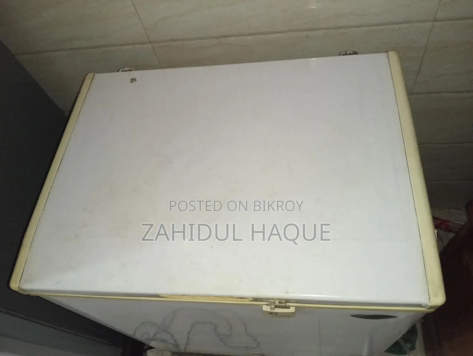 "icon" Deep Refrigerator Model: Bd-145