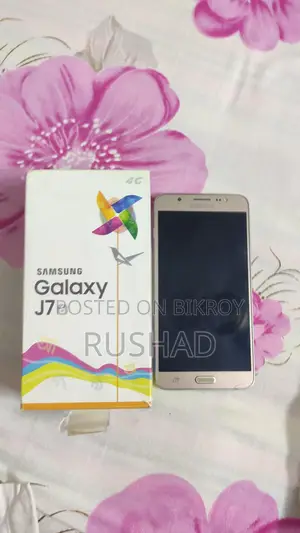 Samsung Galaxy J7, (Used)