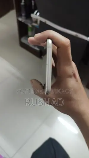 Samsung Galaxy J7, (Used)